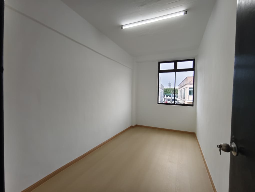 Taman Tan Sri Yaacob Low Cost Flat,Skudai,Level 3,Renovated,Johor Bahru image