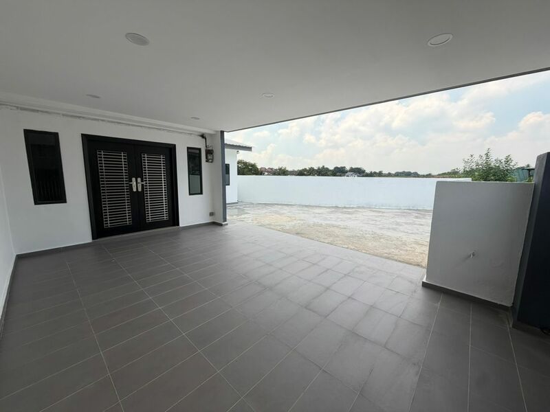 Taman Johor Jaya 2 Sty Low Cost,Jalan Anggerik,Johor Bahru,Corner Lot
