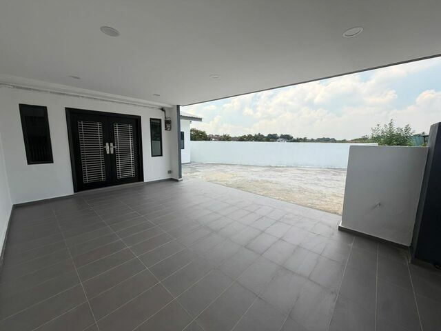 Taman Johor Jaya 2 Sty Low Cost,Jalan Anggerik,Johor Bahru,Corner Lot