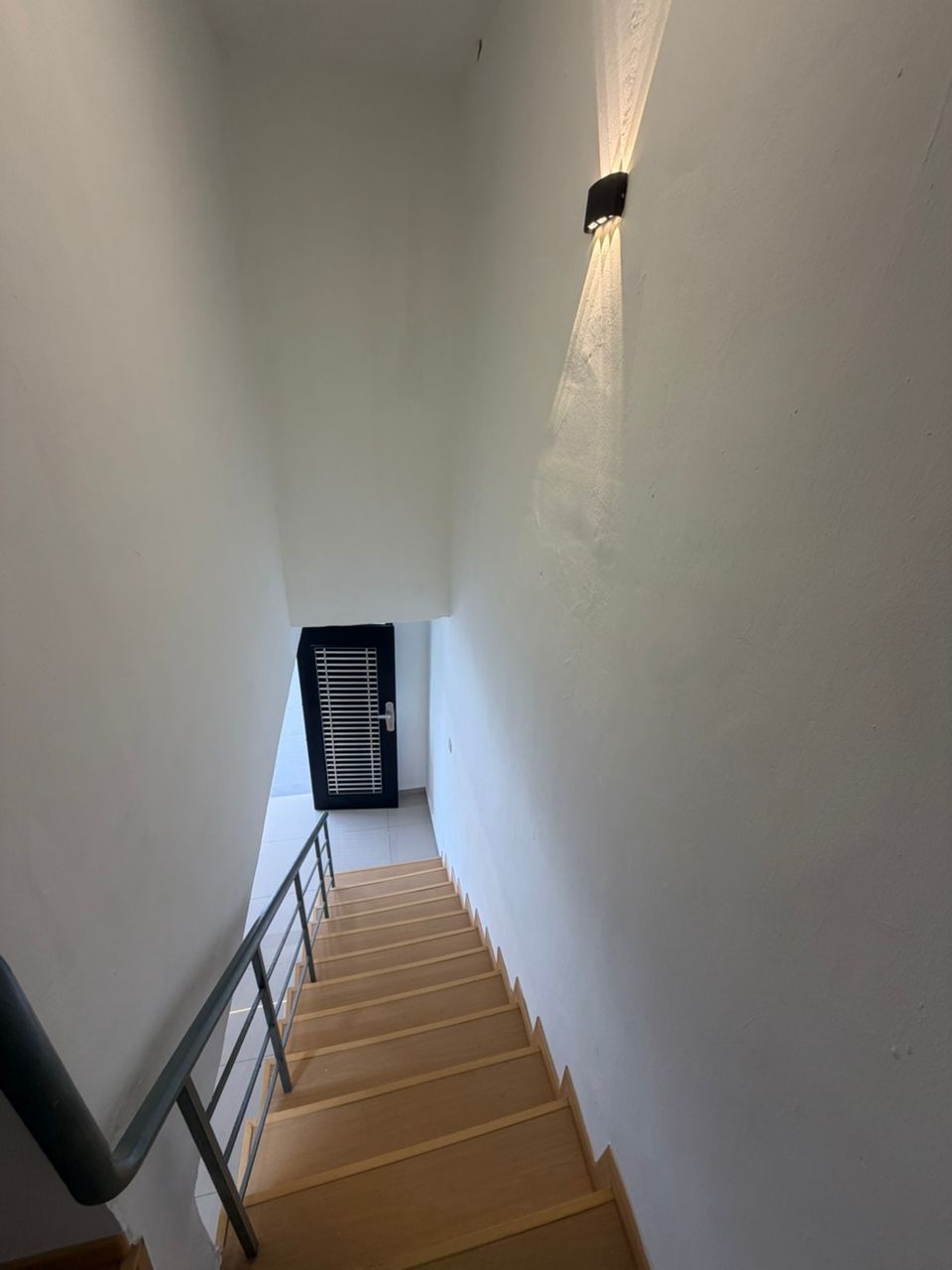 Taman Johor Jaya 2 Sty Low Cost,Jalan Anggerik,Johor Bahru,Corner Lot image