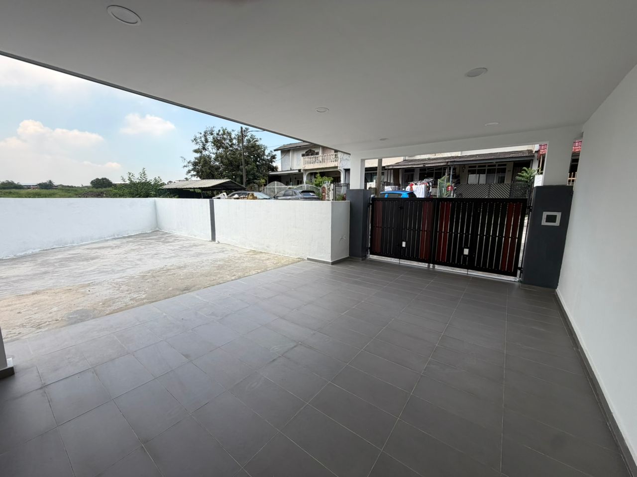 Taman Johor Jaya 2 Sty Low Cost,Jalan Anggerik,Johor Bahru,Corner Lot image