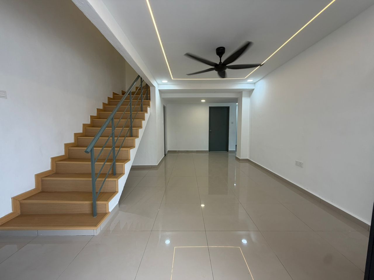 Taman Johor Jaya 2 Sty Low Cost,Jalan Anggerik,Johor Bahru,Corner Lot image