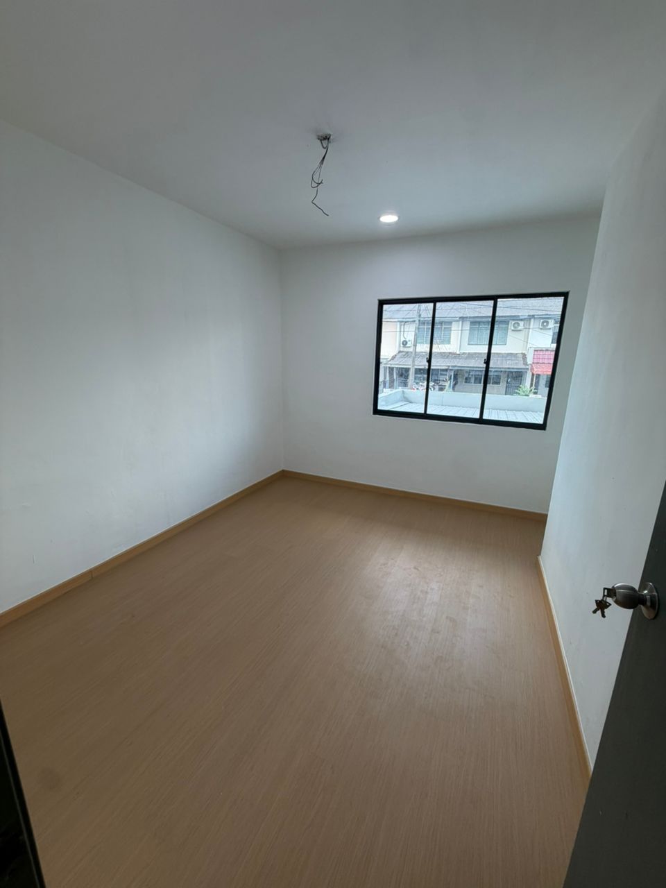 Taman Johor Jaya 2 Sty Low Cost,Jalan Anggerik,Johor Bahru,Corner Lot image