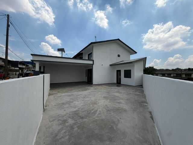 Taman Johor Jaya 2 Sty Low Cost,Jalan Anggerik,Johor Bahru,Corner Lot image