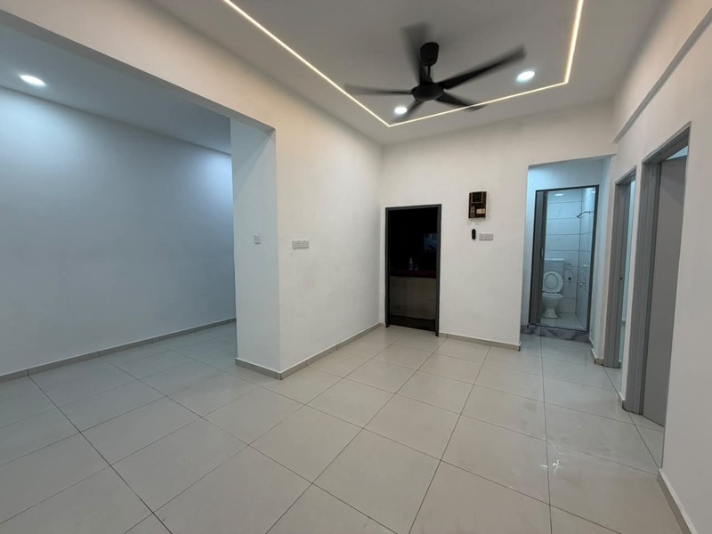 Taman Perling Low Cost Flat,Jalan Camar,Johor Bahru,Level 4,Renovated