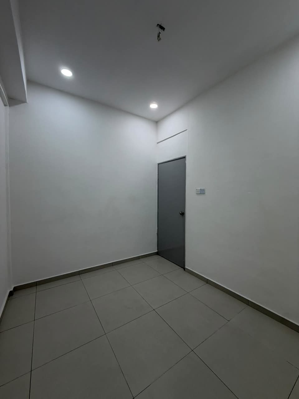 Taman Perling Low Cost Flat,Jalan Camar,Johor Bahru,Level 4,Renovated image