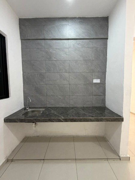 Taman Perling Low Cost Flat,Jalan Camar,Johor Bahru,Level 4,Renovated