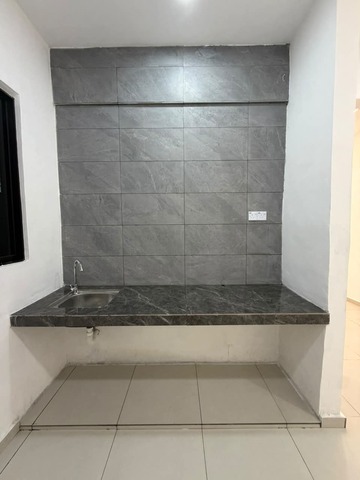 Taman Perling Low Cost Flat,Jalan Camar,Johor Bahru,Level 4,Renovated image