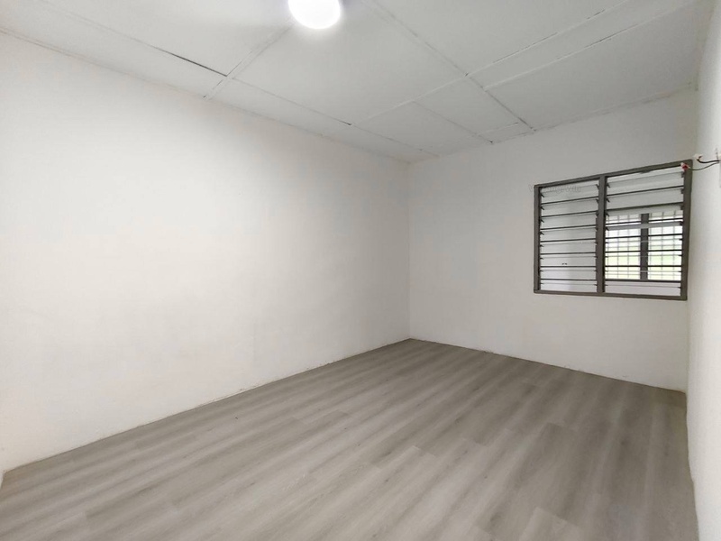 Taman Saga Single Storey Low Cost,Renovated,Full Loan,Johor Bahru