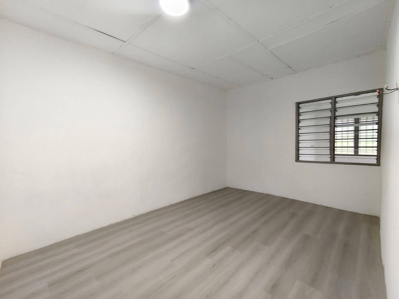Taman Saga Single Storey Low Cost,Renovated,Full Loan,Johor Bahru image