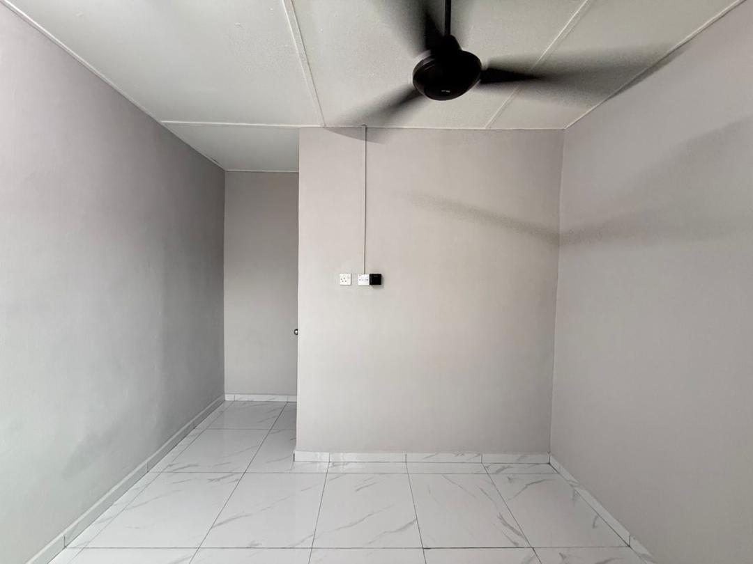 Taman Skudai Baru 2 Sty Low Cost,Jalan Hang Tuah,Skudai,Renovated,Full Loan image