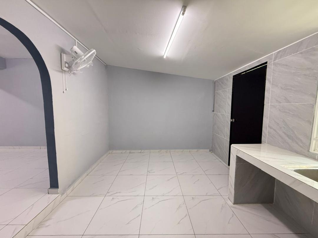 Taman Skudai Baru 2 Sty Low Cost,Jalan Hang Tuah,Skudai,Renovated,Full Loan image