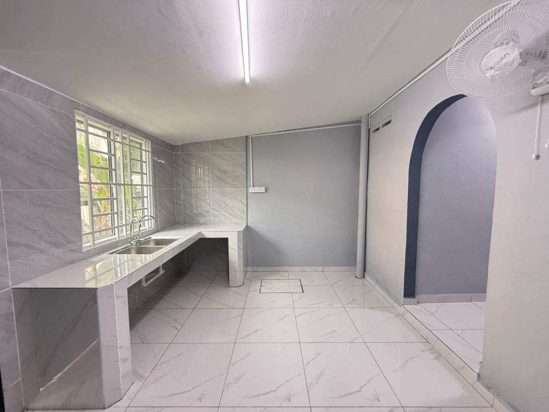 Taman Skudai Baru 2 Sty Low Cost,Jalan Hang Tuah,Skudai,Renovated,Full Loan image