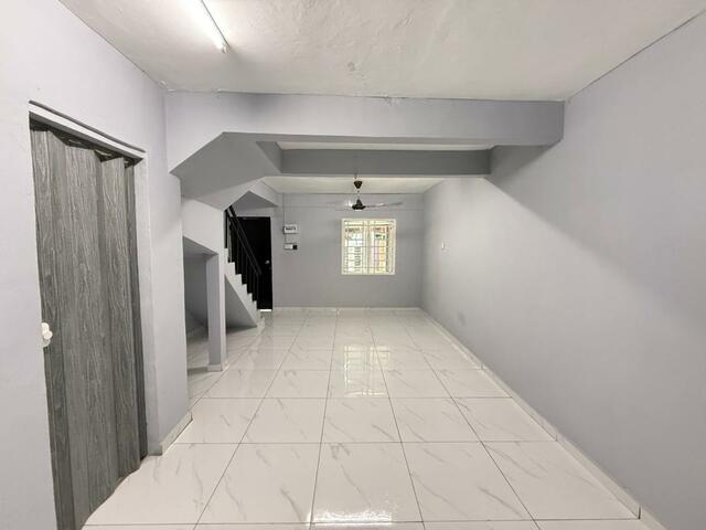 Taman Skudai Baru 2 Sty Low Cost,Jalan Hang Tuah,Skudai,Renovated,Full Loan image