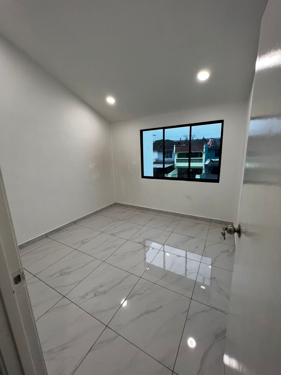 Taman Megah Ria Double Storey Low Cost,Jalan Bayan,Masai,Renovated image