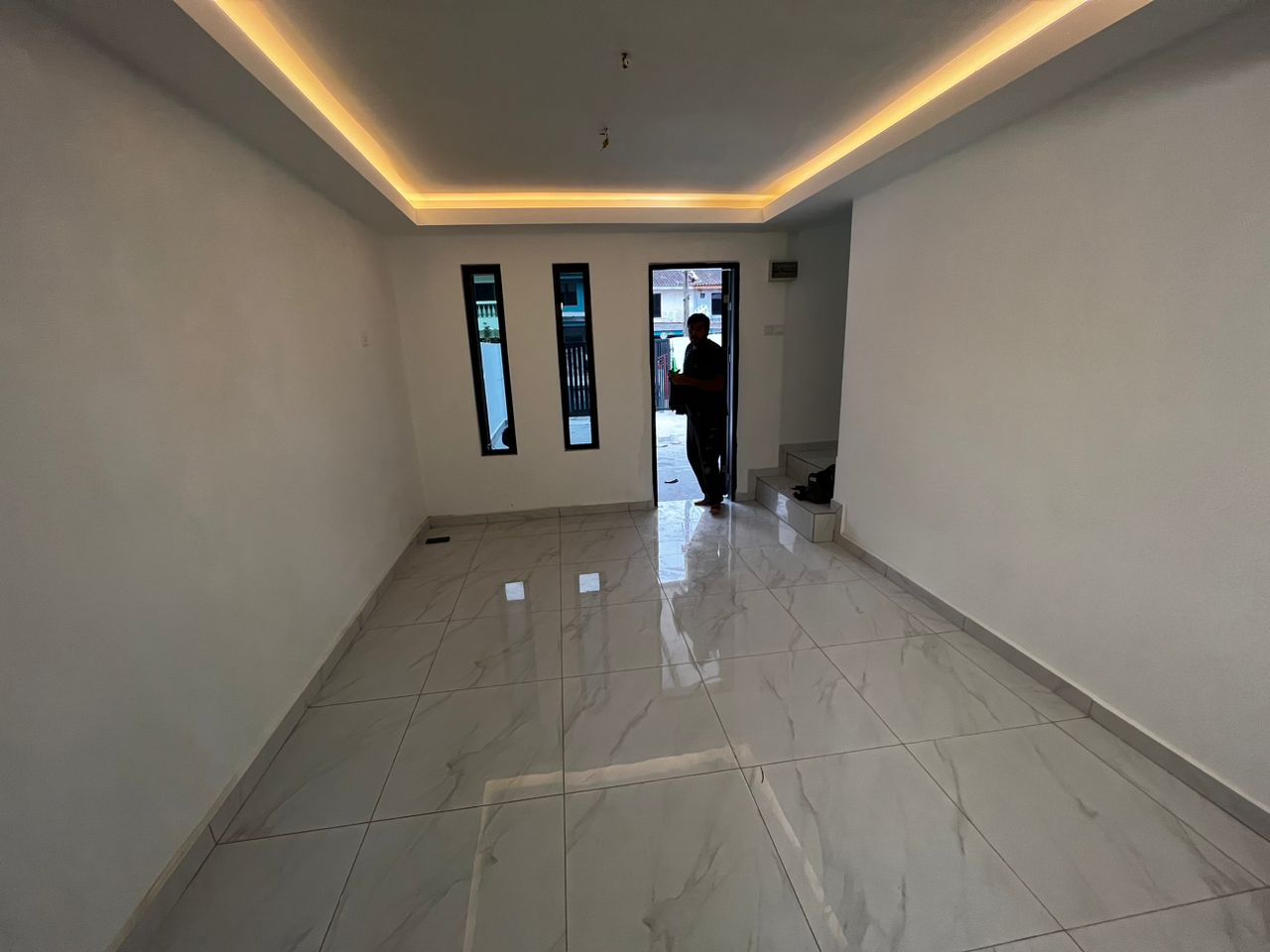 Taman Megah Ria Double Storey Low Cost,Jalan Bayan,Masai,Renovated image