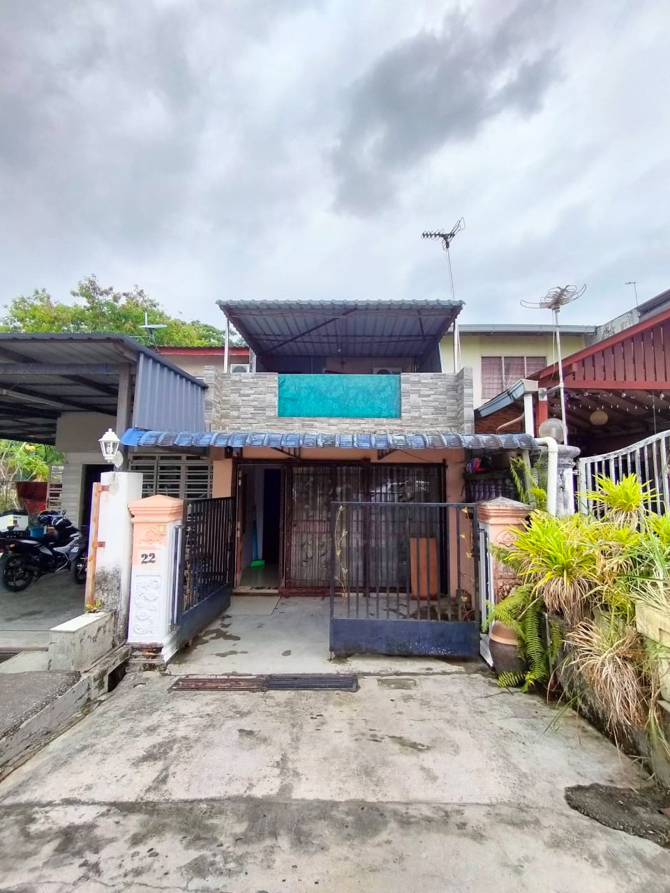Taman Desa Jaya 2 Sty Low Cost,Jalan Lembah,Johor Bahru,Renovated,Extend image