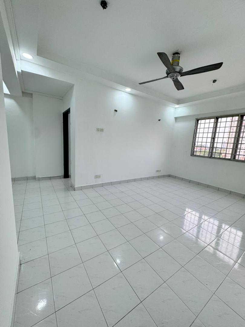 Persiaran Tanjung Apartment,Level 7,Tampoi,Skudai,Renovated,Full Loan image