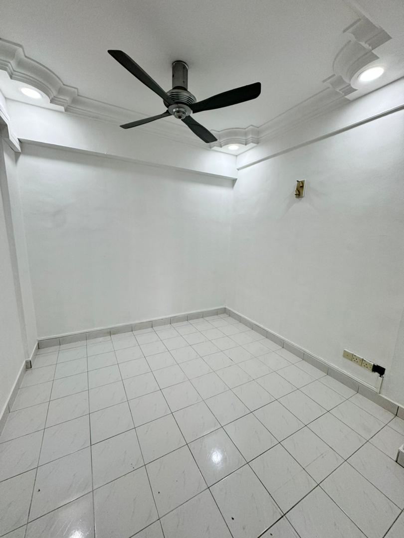 Persiaran Tanjung Apartment,Level 7,Tampoi,Skudai,Renovated,Full Loan image