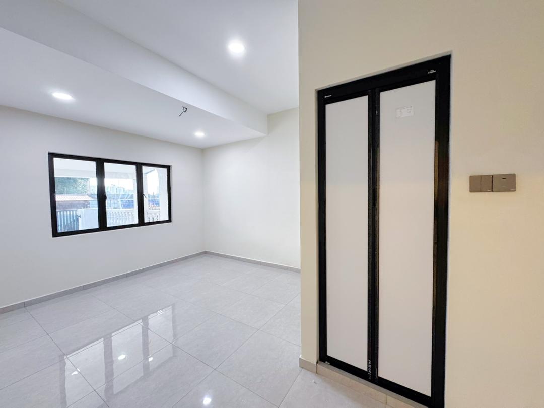 Taman Abad Single Storey Terrace,Jalan Landak,Jb Town,Renovated,Extend image