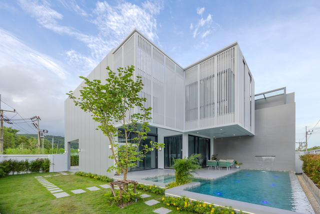 Final Opportunity to Own a Smart Luxury Villa in Chalong image