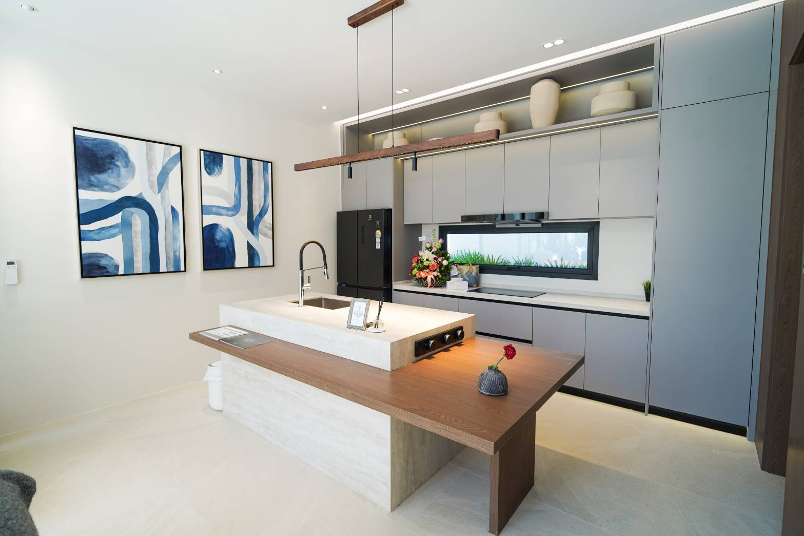 Ready to Move In | Sea View Pool Villas in Chalong, Phuket image