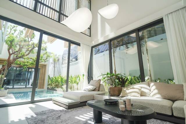 Ready to Move In | Sea View Pool Villas in Chalong, Phuket image