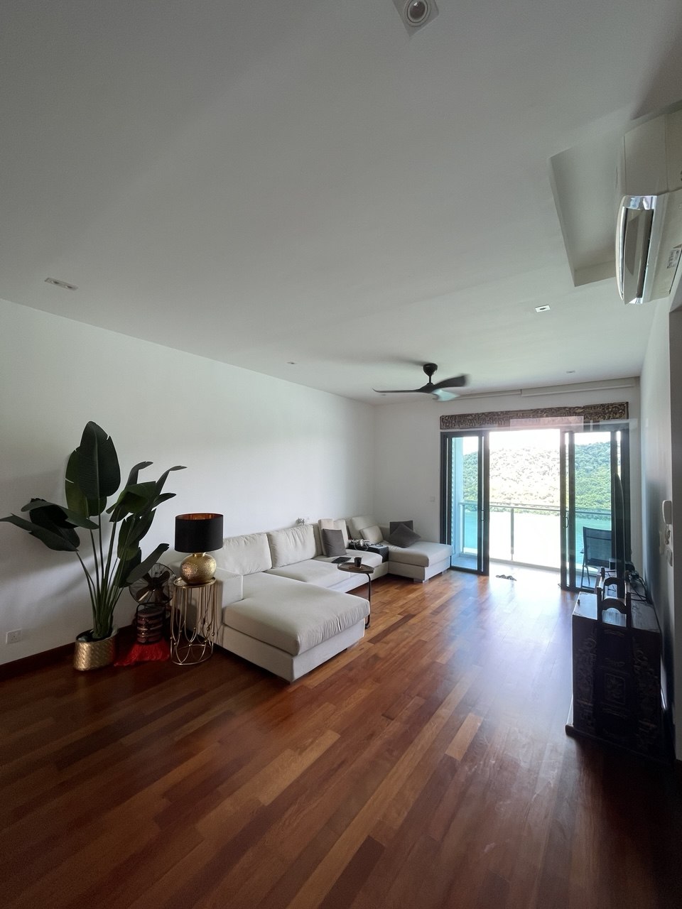 Queens Residences Q1 @ Queens Waterfront image