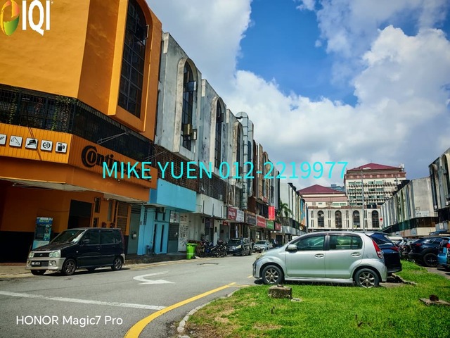 cheras shamelin photo