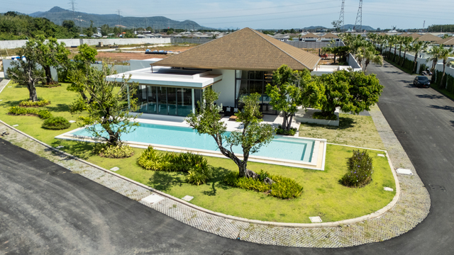 Modern Tropical Pool Villa in Ko Kaeo, Phuket image
