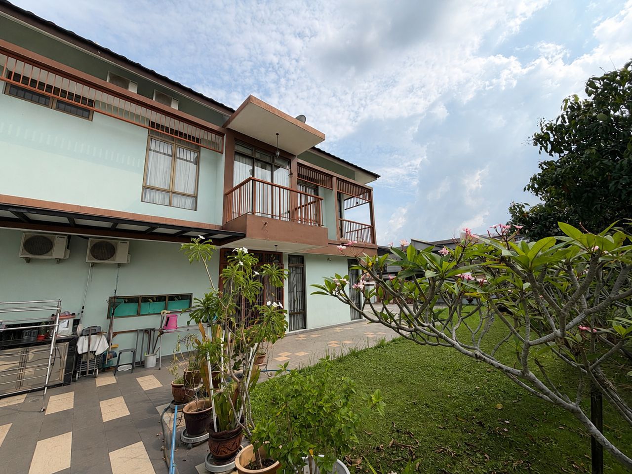 Taman Setia Tropika 2 Sty Cluster Corner Lot,Johor Bahru,Renovated,Big Land image