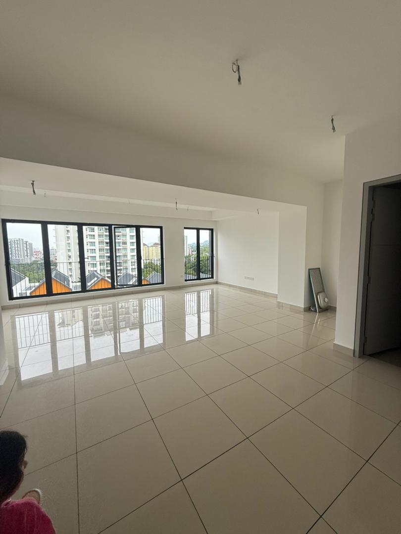 East 57 (Residensi Laman Timur) image