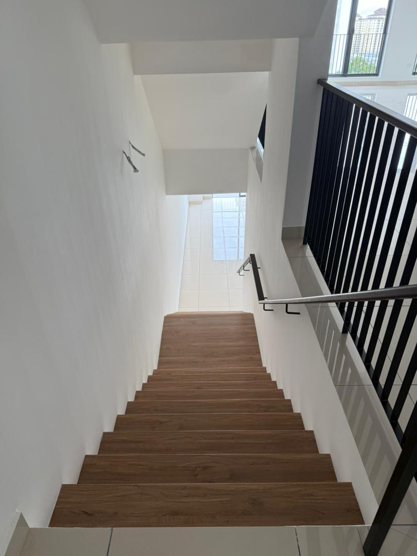 East 57 (Residensi Laman Timur) image