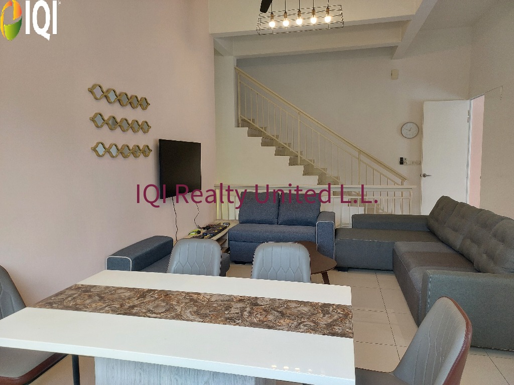 N' Dira Townhouse image