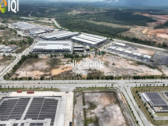 Bandar Baru Enstek Brand New Detached Factory Heavy Industrial 8.5Acres Negeri Sembilan image