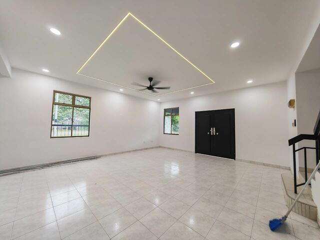 Taman Puteri Wangsa 2 Sty Endlot,Full Loan,Ulu Tiram,Puteri Park,Renovated image