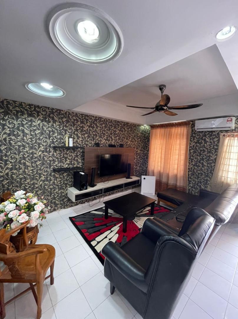 Taman Bukit Tiram Single Storey Terrace,Jalan Banang,Ulu Tiram,Renovated image