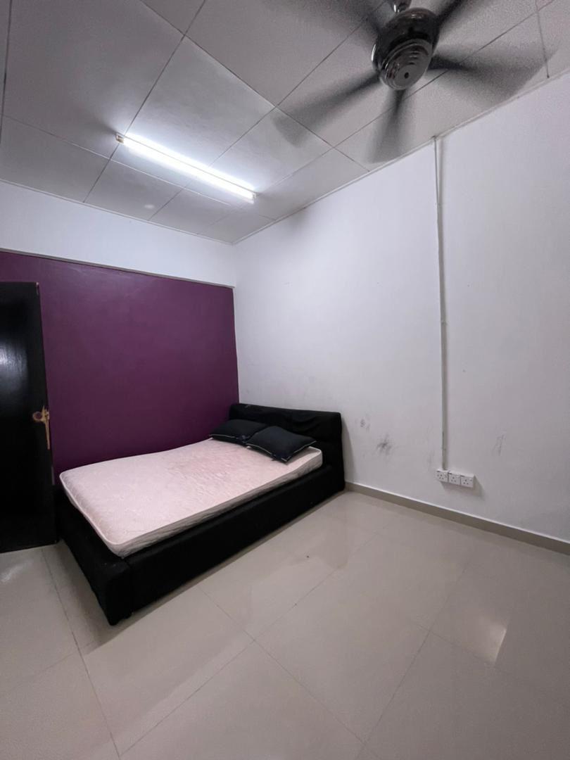 Taman Bukit Tiram Single Storey Terrace,Jalan Banang,Ulu Tiram,Renovated image