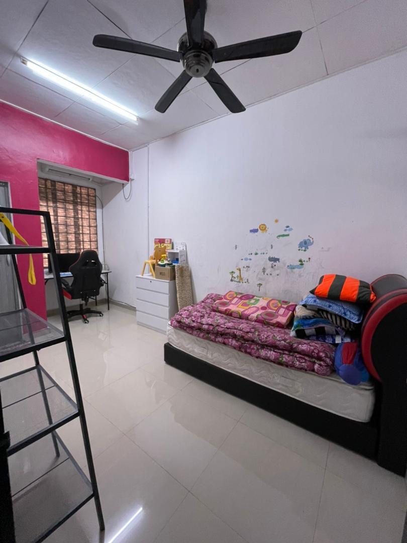 Taman Bukit Tiram Single Storey Terrace,Jalan Banang,Ulu Tiram,Renovated image