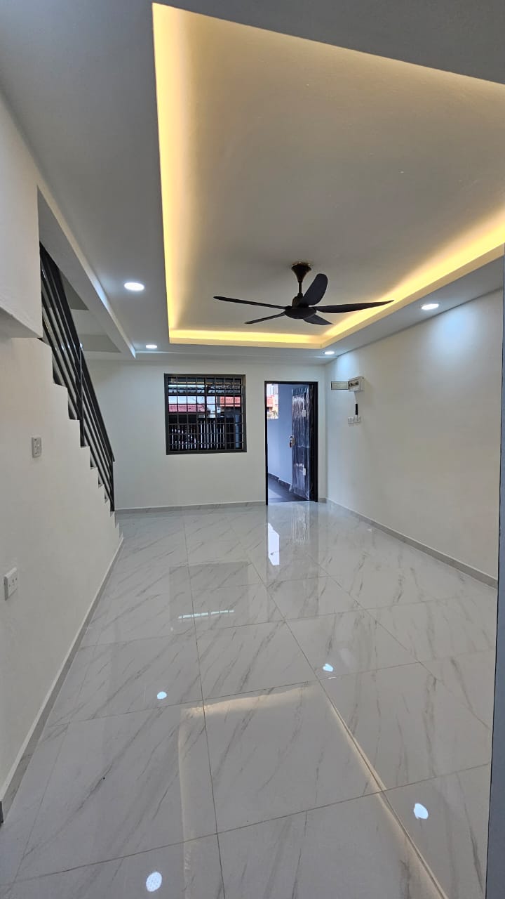 Taman Johor Jaya 2 Sty Low Cost,Jalan Seroja,Johor Bahru,Renovated image