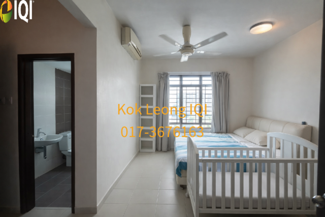 Villa Park Condominium image