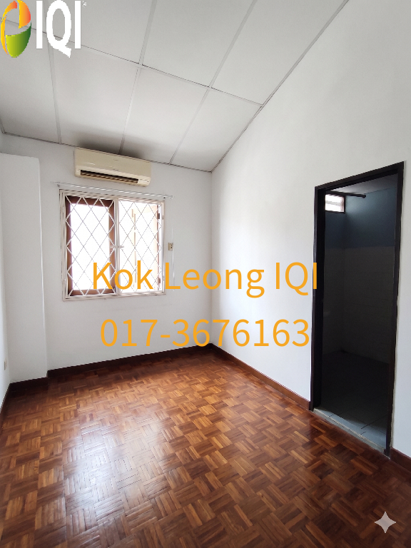 Freehold 2-Storey House @ SS5C Kelana Jaya (Spacious 22'x75' Land Area) image