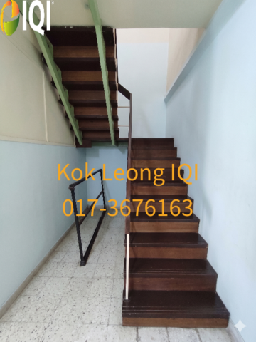 Freehold 2-Storey House @ SS5C Kelana Jaya (Spacious 22'x75' Land Area) image