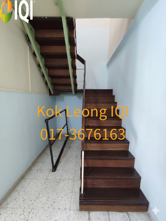 Freehold 2-Storey House @ SS5C Kelana Jaya (Spacious 22'x75' Land Area) image