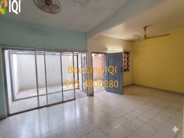 Freehold 2-Storey House @ SS5C Kelana Jaya (Spacious 22'x75' Land Area) image
