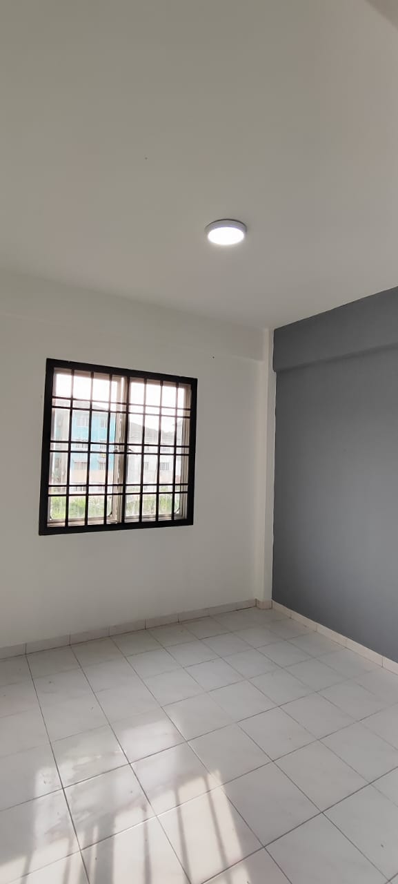 Pangsapuri Sri Intan Apartment,Bandar Seri Alam,Masai,Low Floor,Renovated image