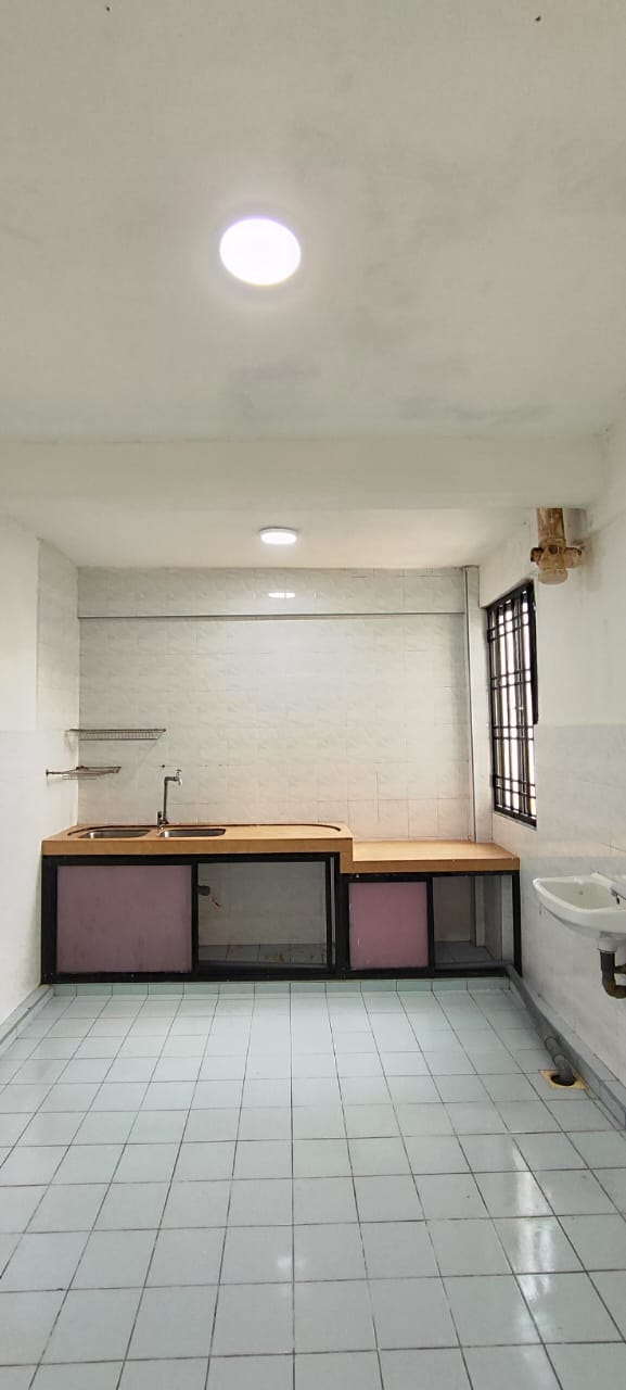 Pangsapuri Sri Intan Apartment,Bandar Seri Alam,Masai,Low Floor,Renovated image