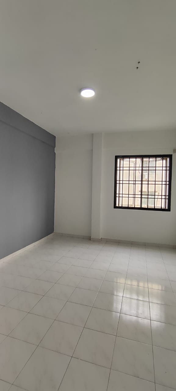 Pangsapuri Sri Intan Apartment,Bandar Seri Alam,Masai,Low Floor,Renovated image