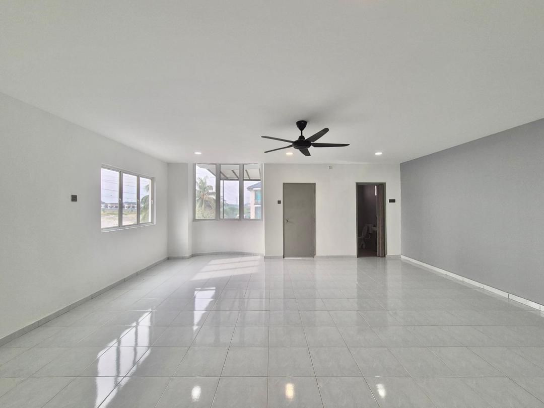 Taman Pulai Utama 2.5 Sty Corner Lot,Jalan Pulai,Skudai,Renovated image
