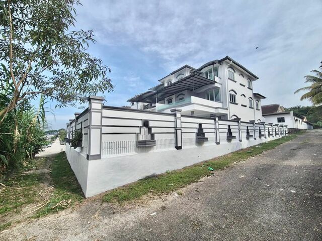 Taman Pulai Utama 2.5 Sty Corner Lot,Jalan Pulai,Skudai,Renovated image